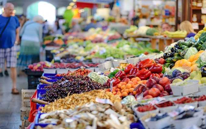 Prix des produits alimentaires en Tunisie : Ramzi Trabelsi annonce des baisses et appelle à un changement de mentalité